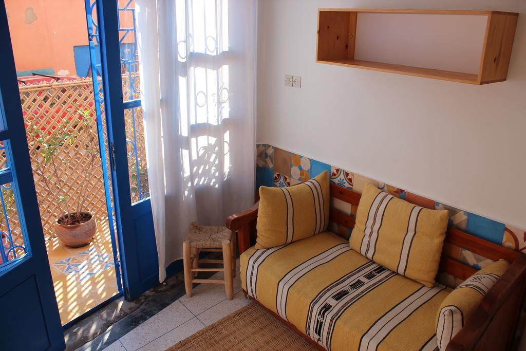 Sundesk Coworking And B&B Тагазут Номер фото